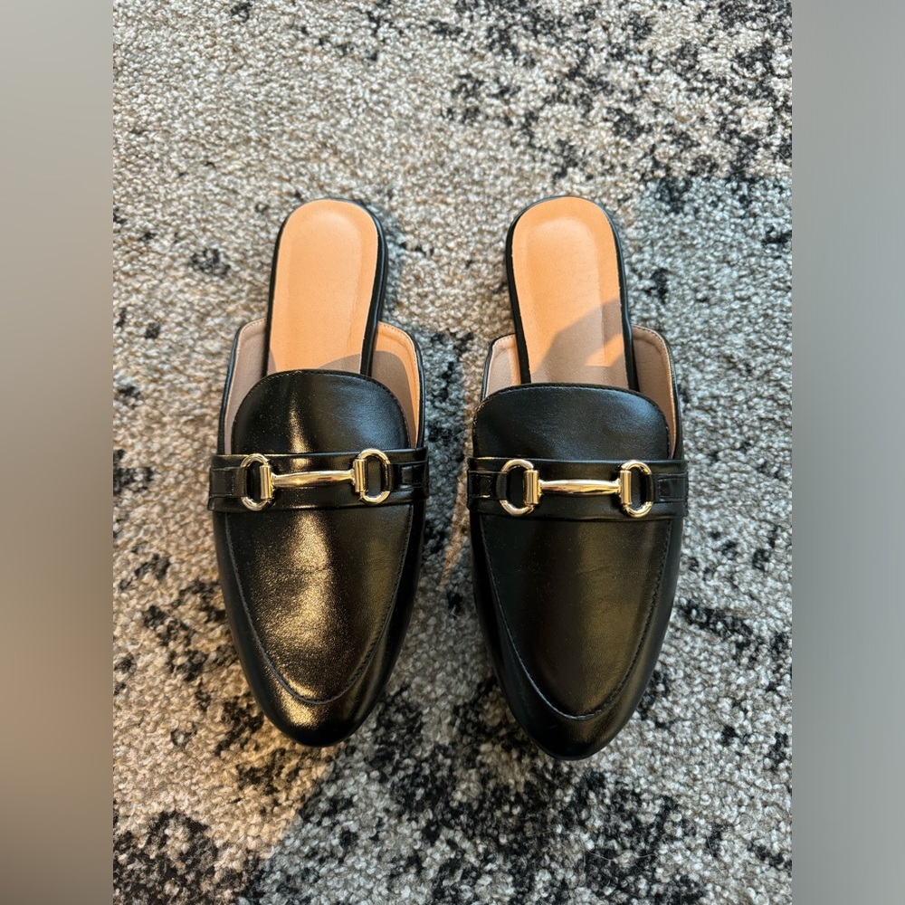 Women flat shoes - US 9 / EU 39